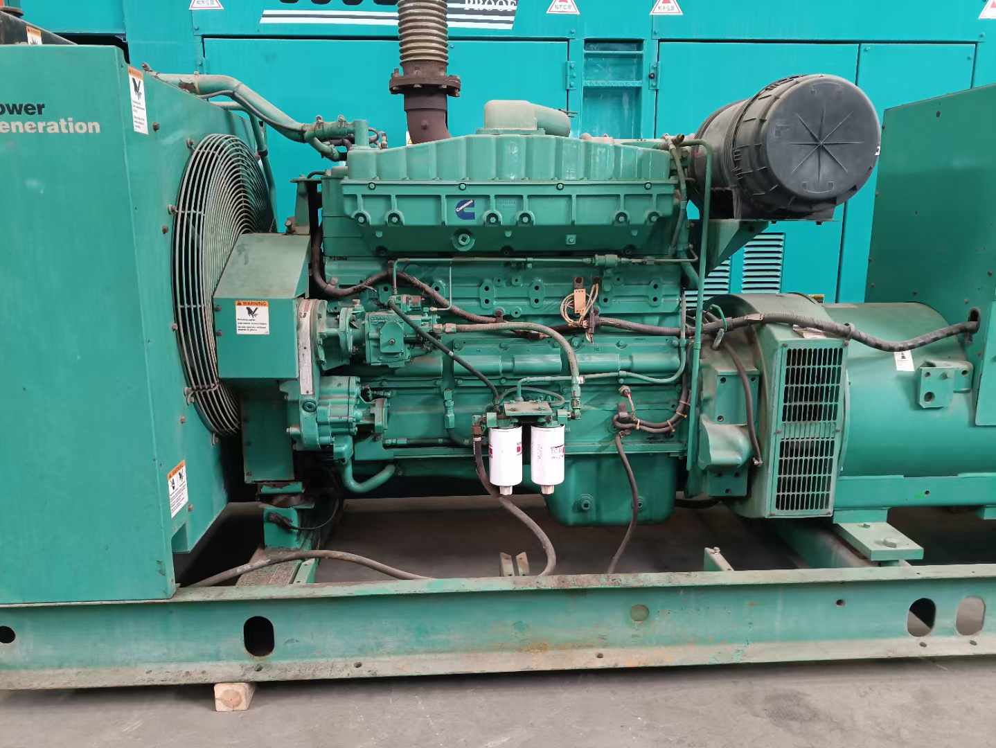 盐田过载会对 600kW 柴油发电机组造成哪些损害？